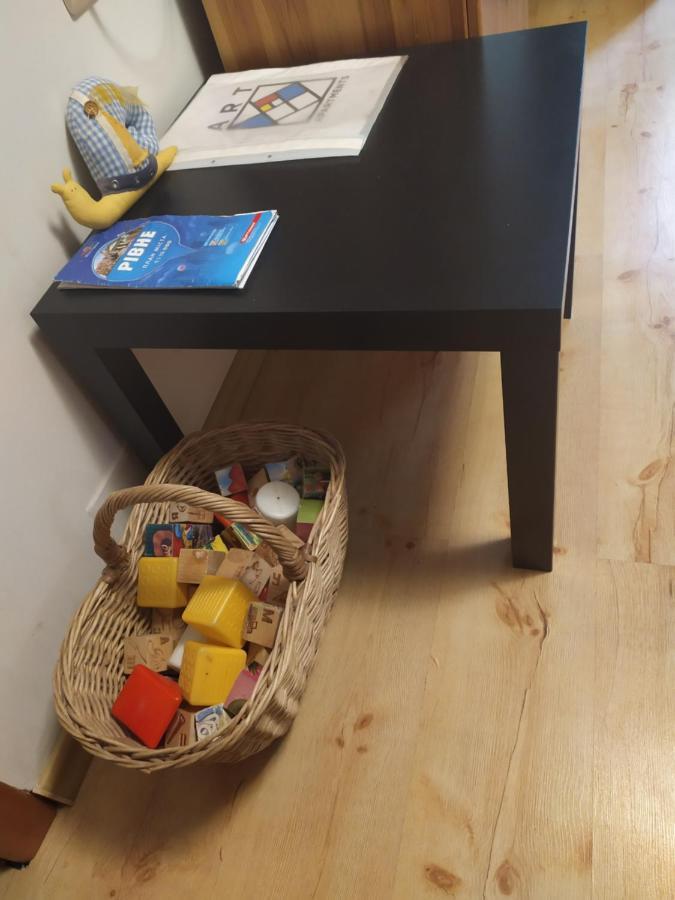 Three Bedroom Stepana Bandery Street روفنو المظهر الخارجي الصورة