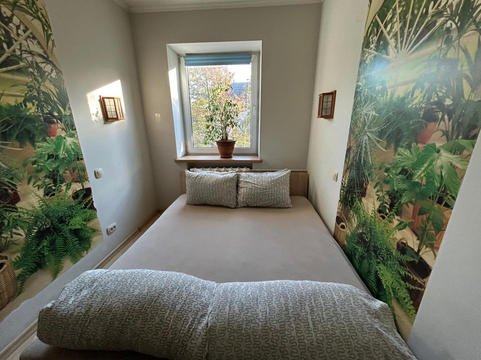 Three Bedroom Stepana Bandery Street روفنو المظهر الخارجي الصورة