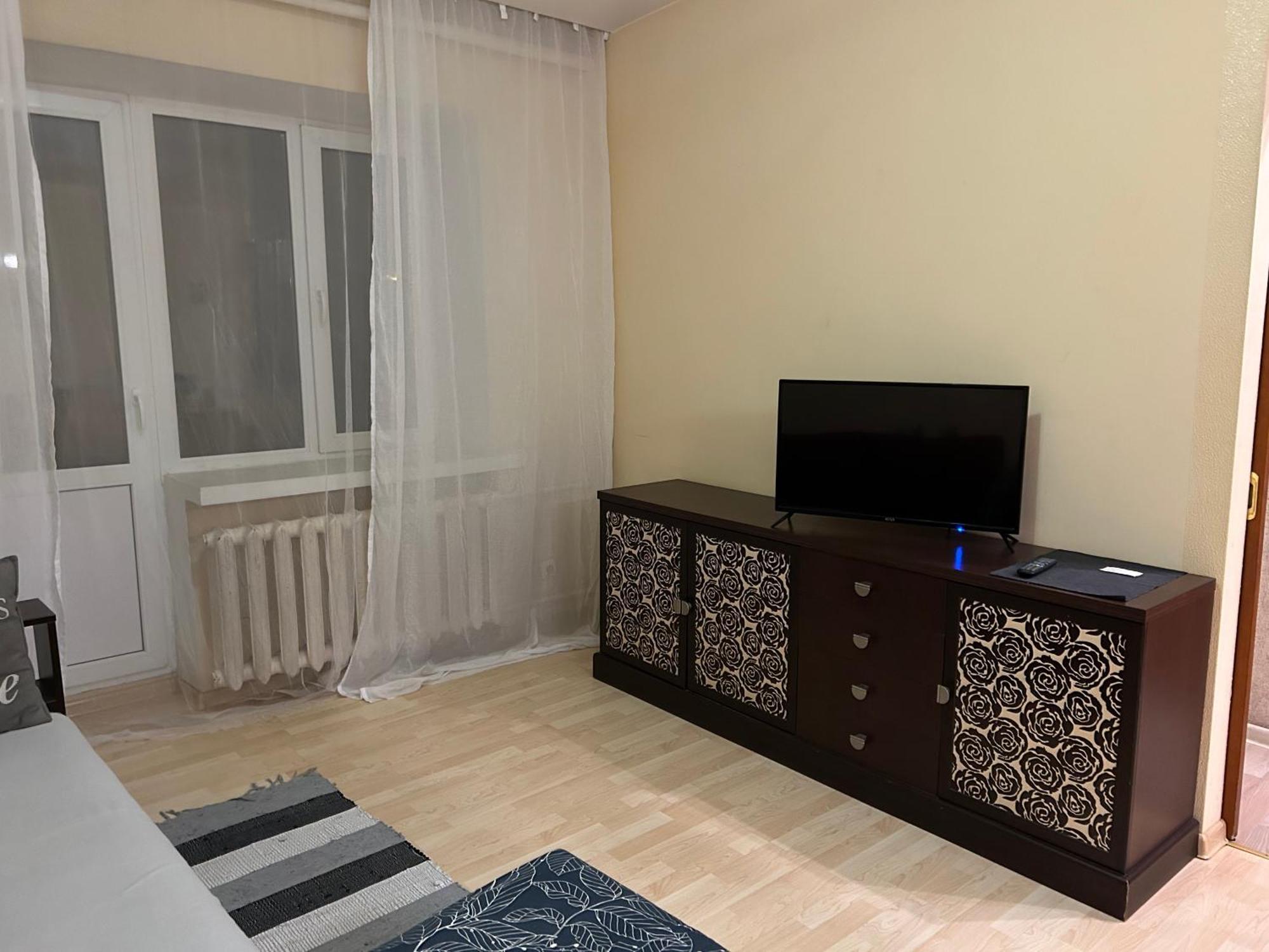 Three Bedroom Stepana Bandery Street روفنو المظهر الخارجي الصورة