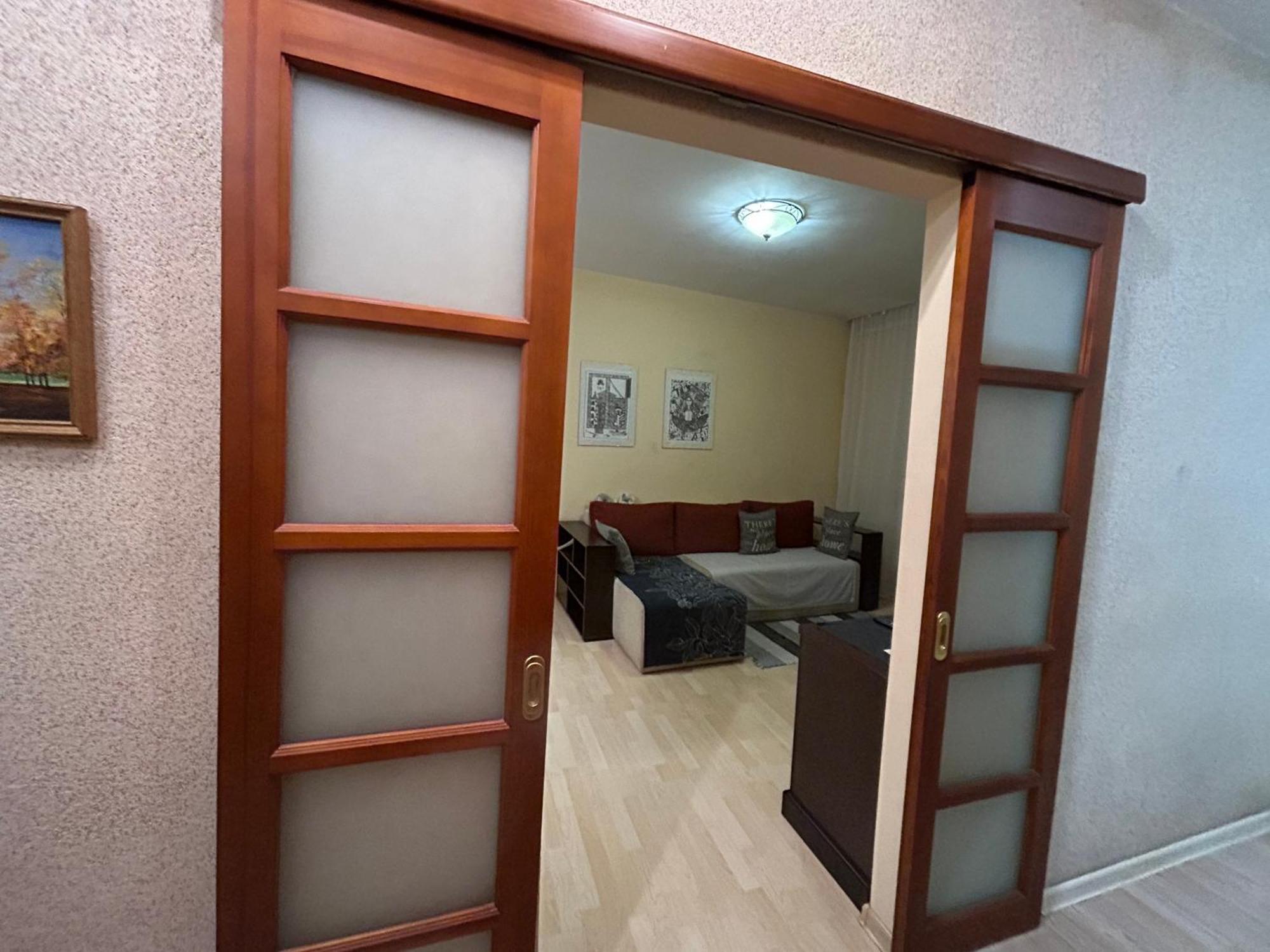 Three Bedroom Stepana Bandery Street روفنو المظهر الخارجي الصورة